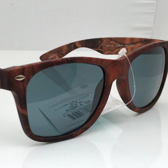 Foster Grant Other - Foster Grant Sunglasses Brown Camo SR1114 SGE 40 U